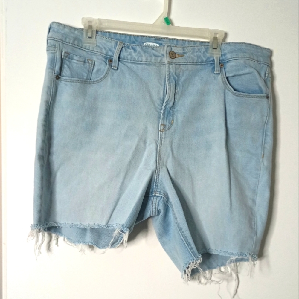 OLD NAVY High Rise Light Wash Denim Shorts